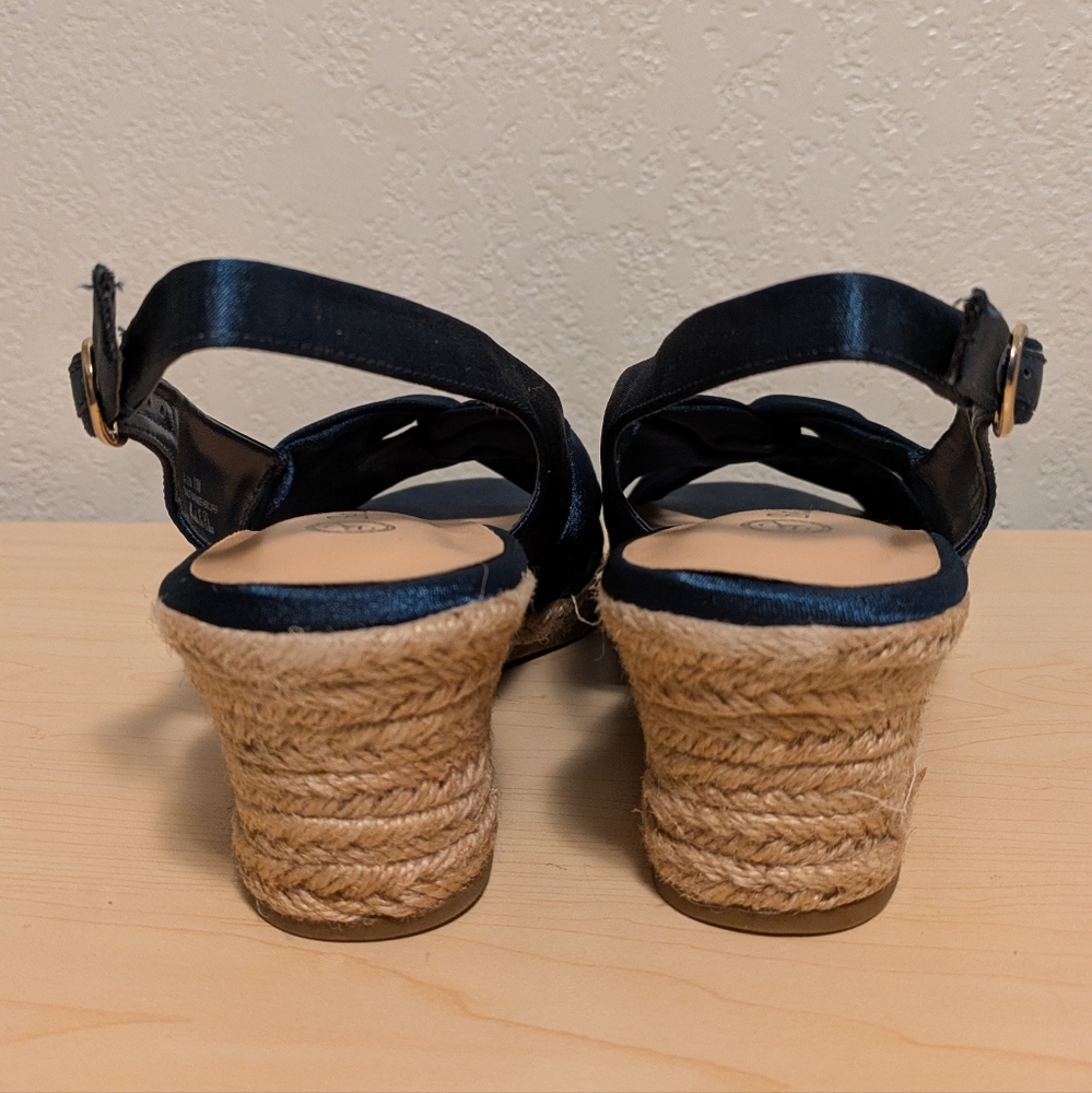 Bella Vita Navy Blue Espadrilles with Slingback and Open Toe - Picture 4 of 11
